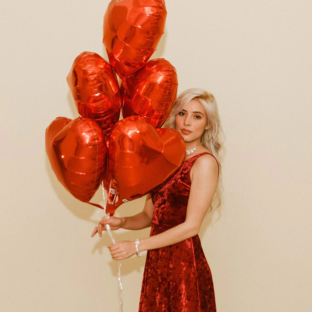 Valentines Day Balloon Kits, Red Heart, I Love You and Teddy Bear Balloons Rose Petals, Foil Latex, Gold Red